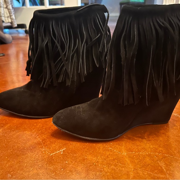 FRINGE SUEDE POINTY TOE BOOTIE - Picture 5 of 10